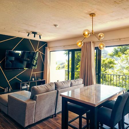 Entire Beautiful Condo With Rooftop Pool And Gym サンサルバドル エクステリア 写真